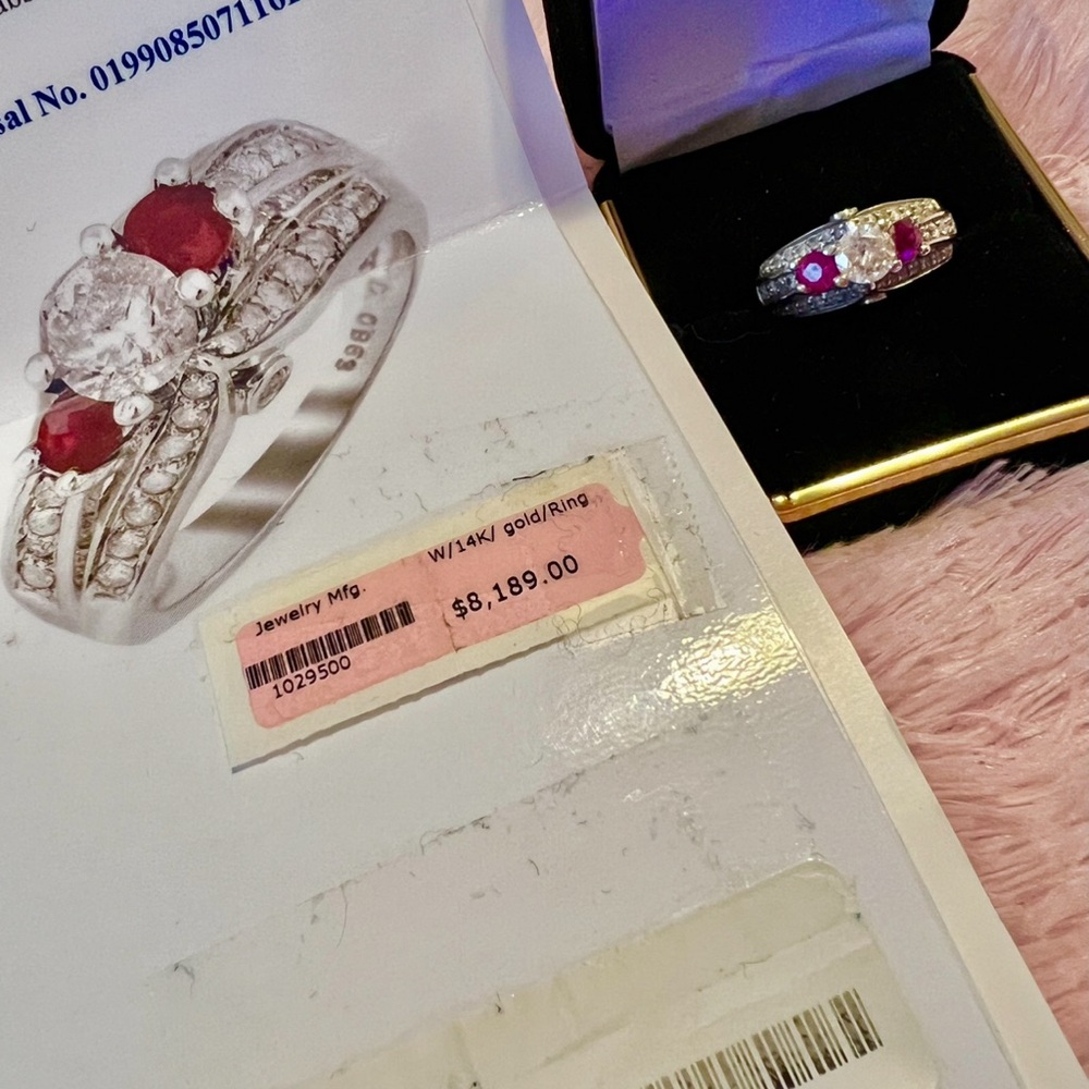 14K WHITE GOLD/ DIAMOND / RUBY RING /SZ 8 INCL AIG GEM REPORT APPRAISAL